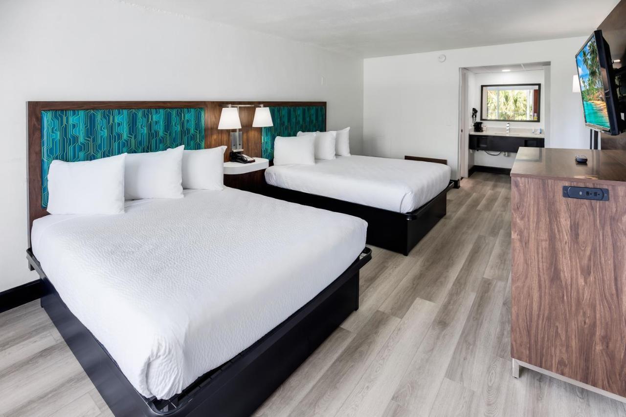 Blu Atlantic Hotel & Suites マートルビーチ エクステリア 写真