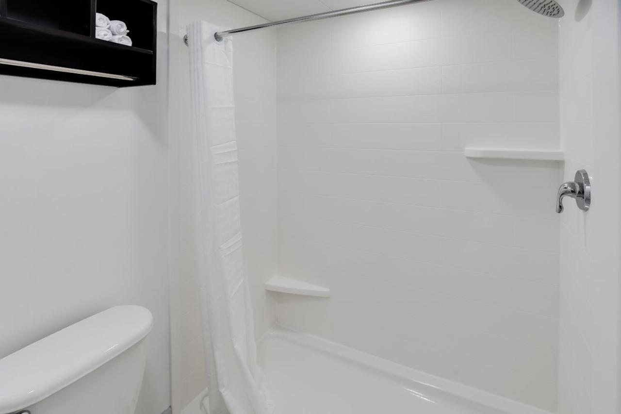 Blu Atlantic Hotel & Suites マートルビーチ エクステリア 写真