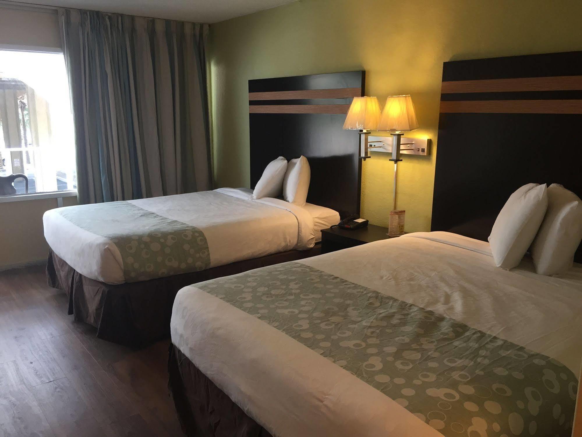 Blu Atlantic Hotel & Suites マートルビーチ エクステリア 写真