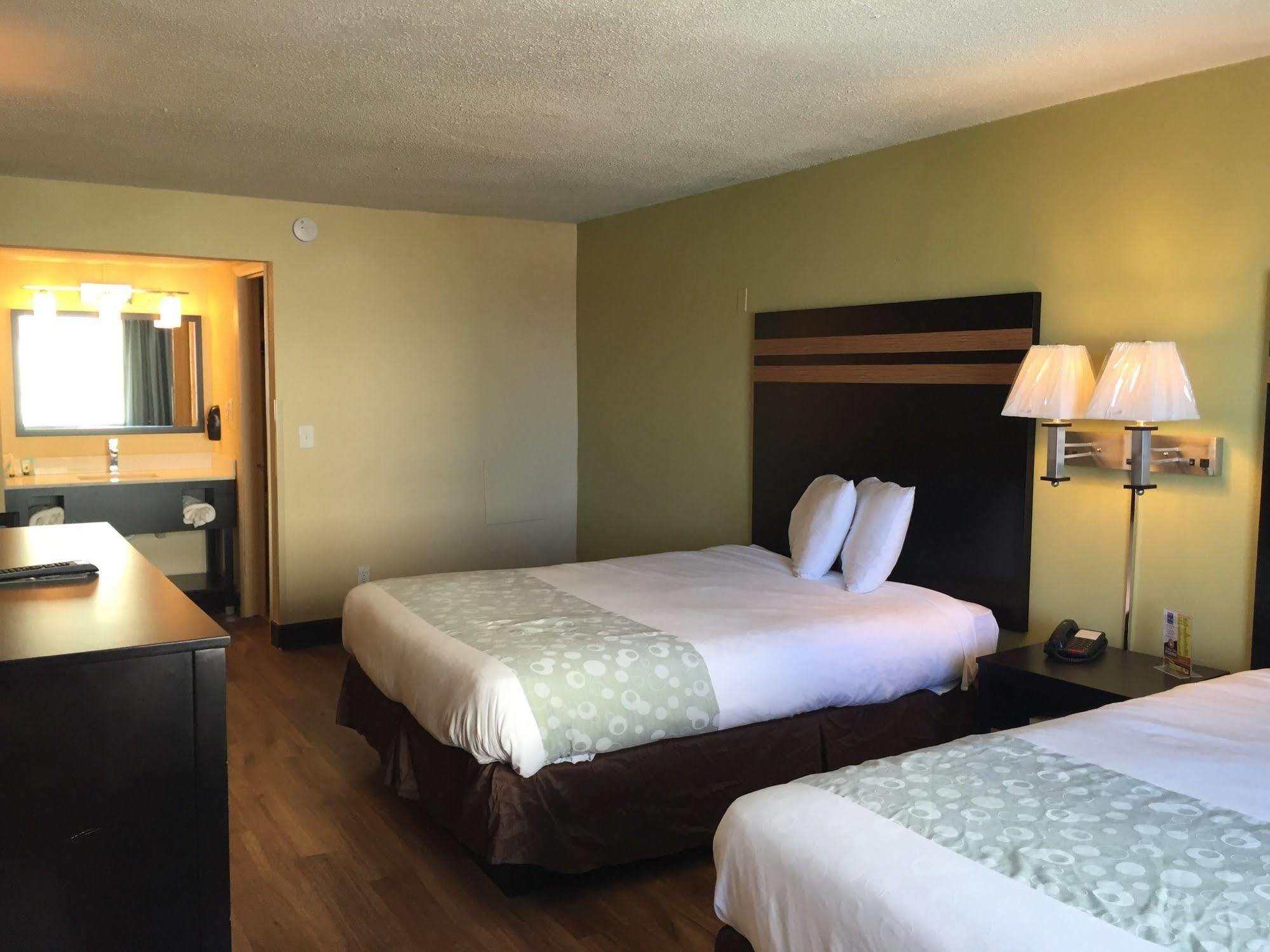 Blu Atlantic Hotel & Suites マートルビーチ エクステリア 写真