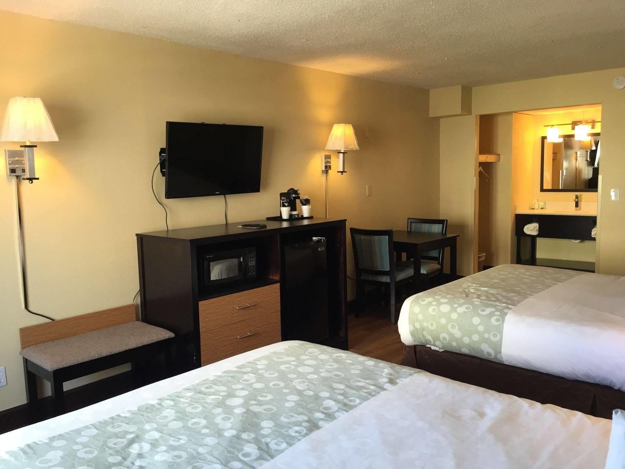 Blu Atlantic Hotel & Suites マートルビーチ エクステリア 写真